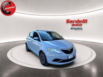 Lancia Ypsilon 1.2 69 CV 5 porte Gold (2)