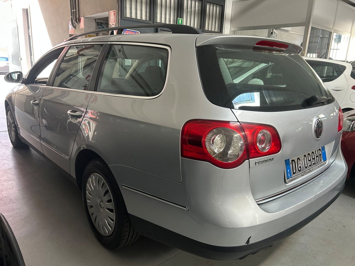 Volkswagen Passat Variant 1.9 TDI/105CV Comfortline (4)