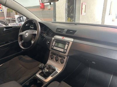 Volkswagen Passat Variant 1.9 TDI/105CV Comfortline (7)