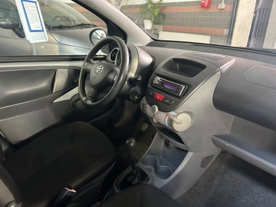 Toyota Aygo 1.0 12V VVT-i 5 porte Sol (6)