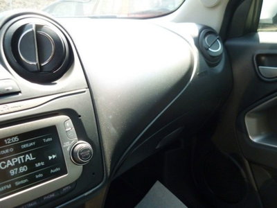 Alfa Romeo MiTo 1.4 78 CV 8V S&S Distinctive (17)