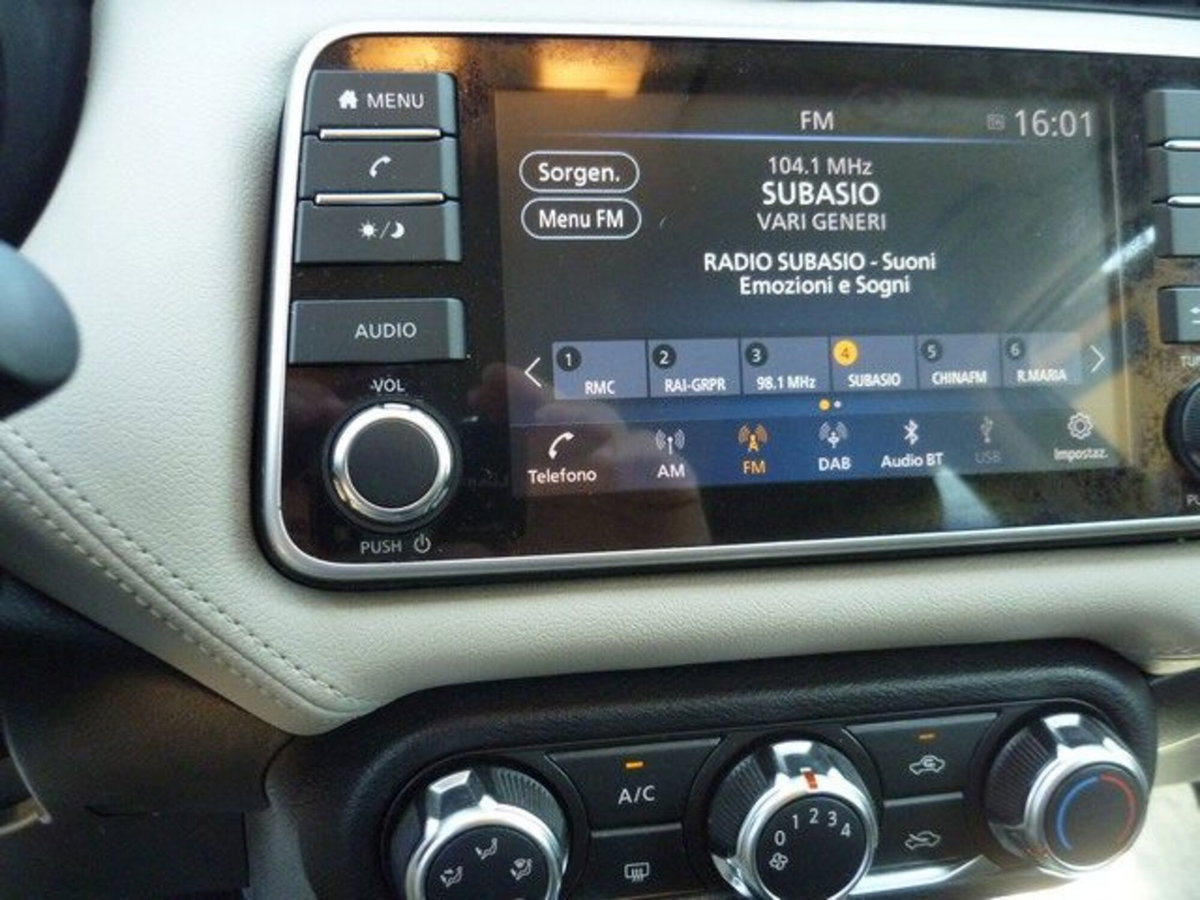 Nissan Micra IG-T 92 Xtronic 5 porte Acenta (11)