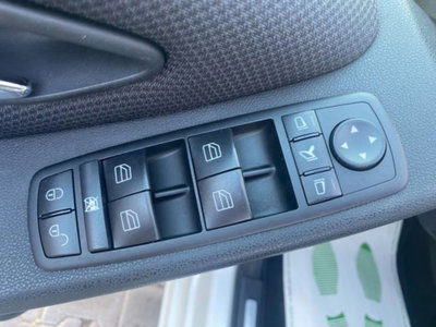 Mercedes-Benz Classe A 180 CDI Special Edition Sport (15)