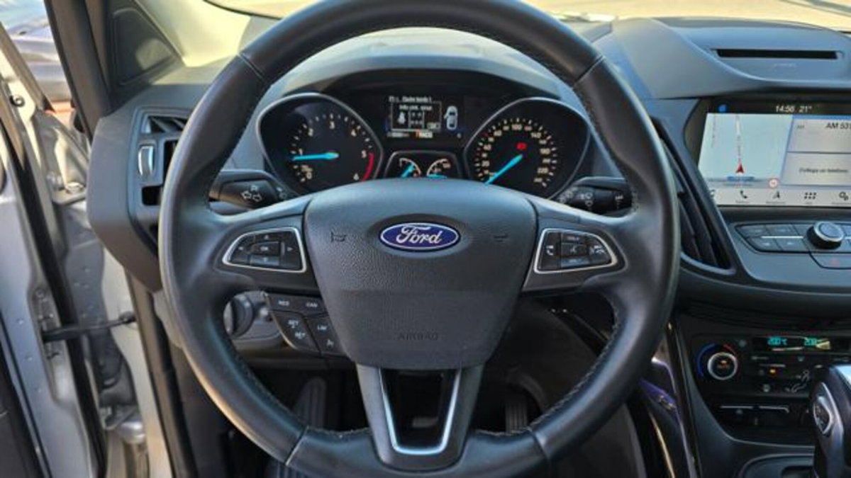 Ford Kuga 1.5 TDCI 120 CV S&S 2WD Powershift Edition (14)