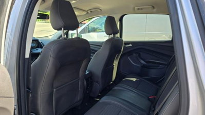 Ford Kuga 1.5 TDCI 120 CV S&S 2WD Powershift Edition (8)