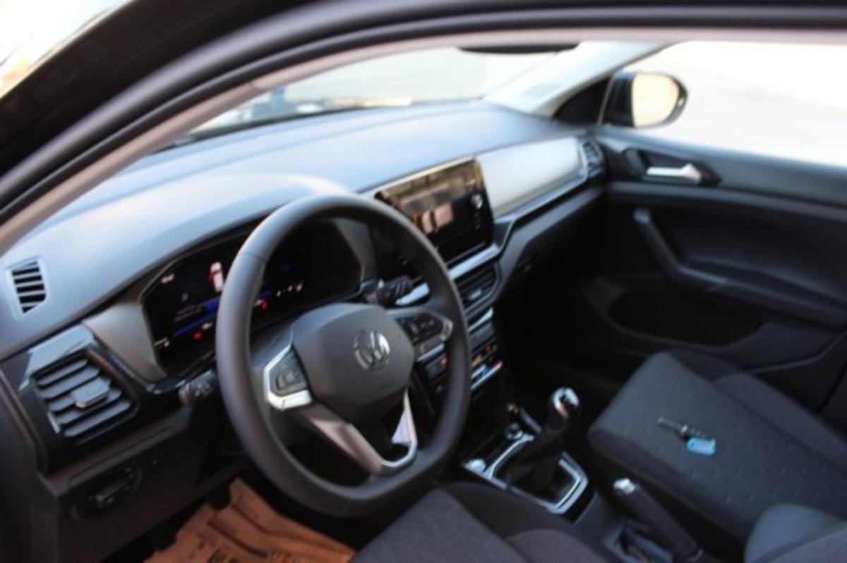 Volkswagen T-Cross 1.0 tsi Edition 95cv (10)