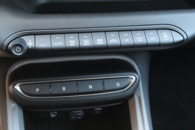 Jeep Avenger 1.2 turbo Longitude fwd 100cv (10)