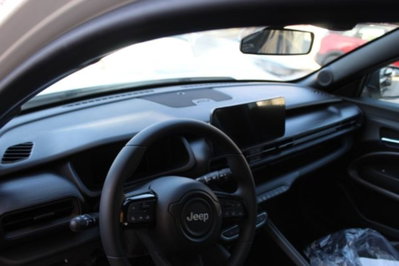 Jeep Avenger 1.2 turbo Longitude fwd 100cv (6)