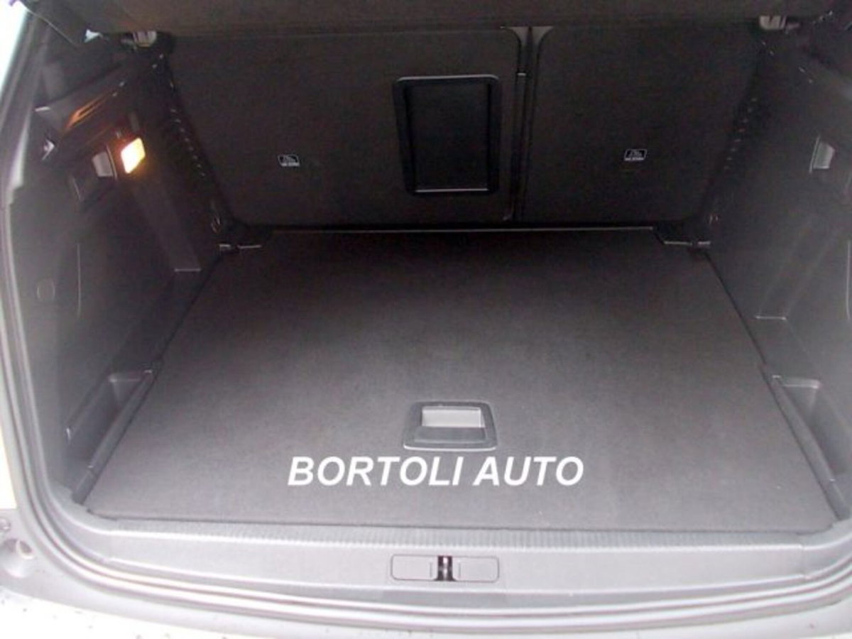 Peugeot 3008 BlueHDi 130 S&S EAT8 Allure Pack (11)