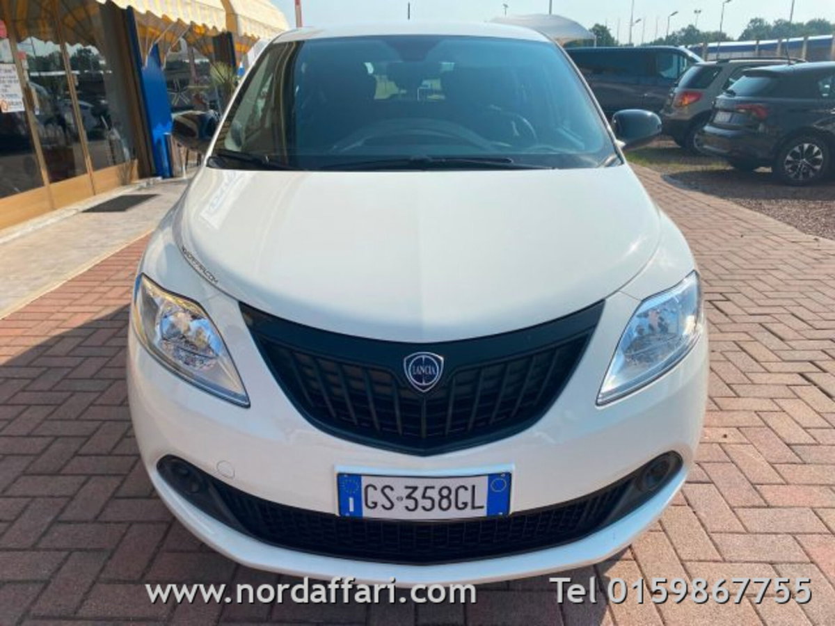 Lancia Ypsilon 1.0 FireFly 5 porte S&S Hybrid Gold Plus (5)