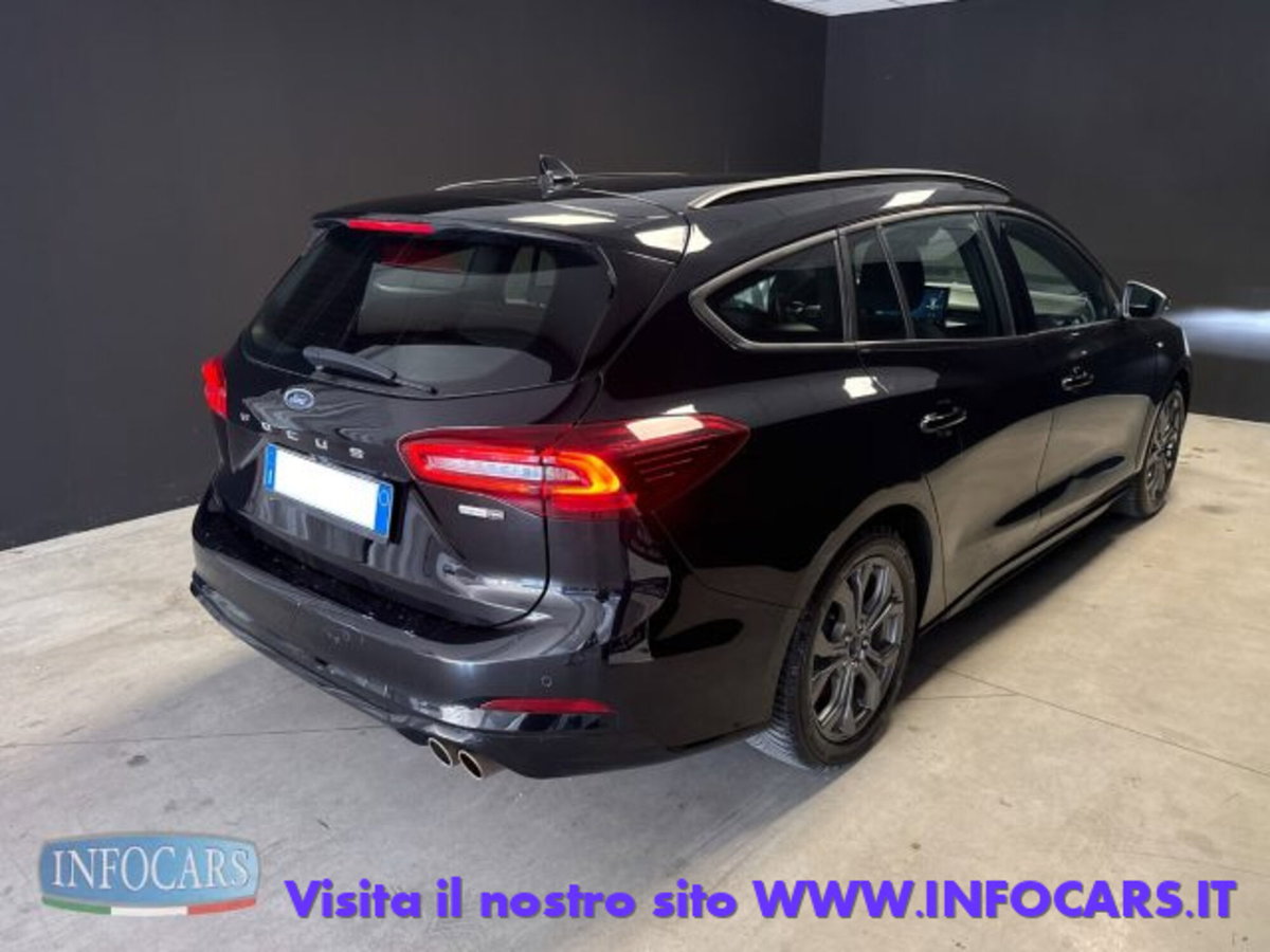 Ford Focus Station Wagon 1.0 EcoBoost Hybrid 155 CV SW ST-Line (4)