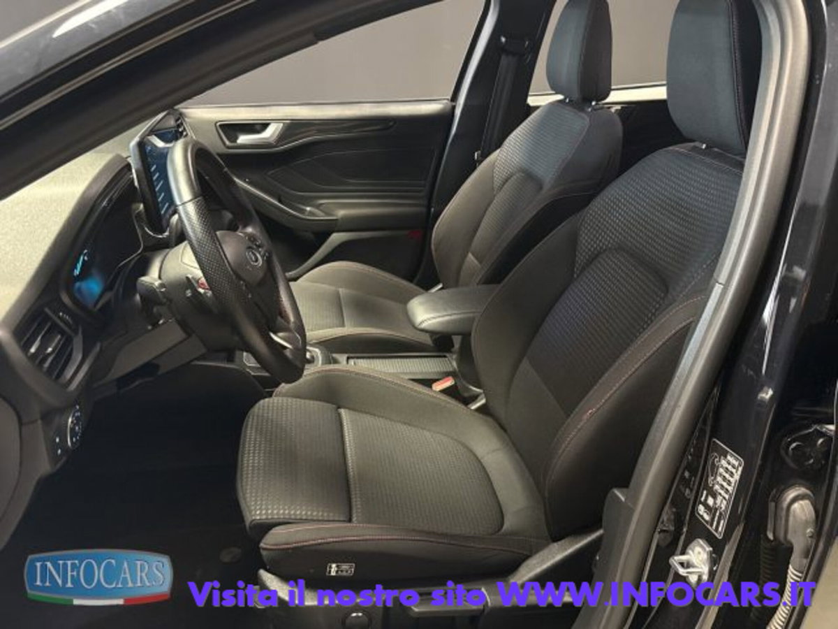 Ford Focus Station Wagon 1.0 EcoBoost Hybrid 155 CV SW ST-Line (5)