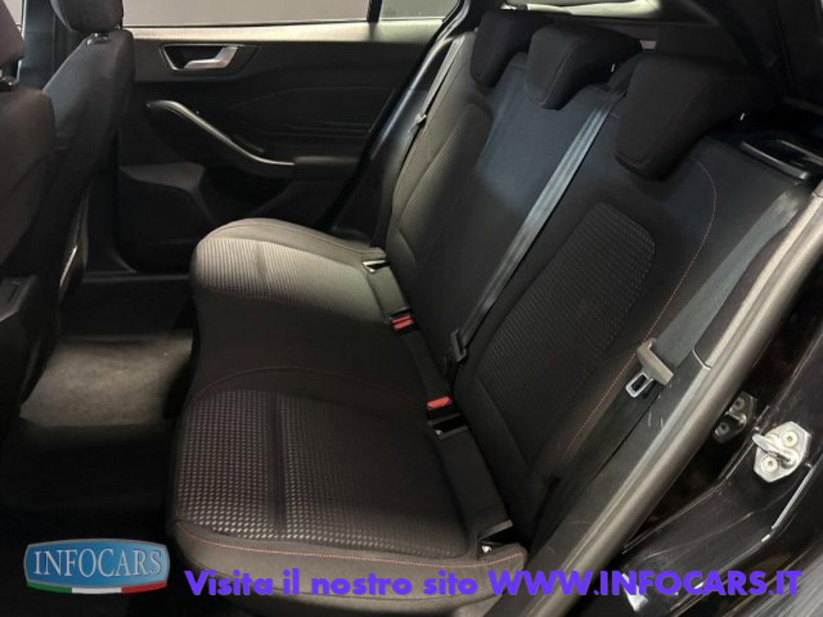 Ford Focus Station Wagon 1.0 EcoBoost Hybrid 155 CV SW ST-Line (7)
