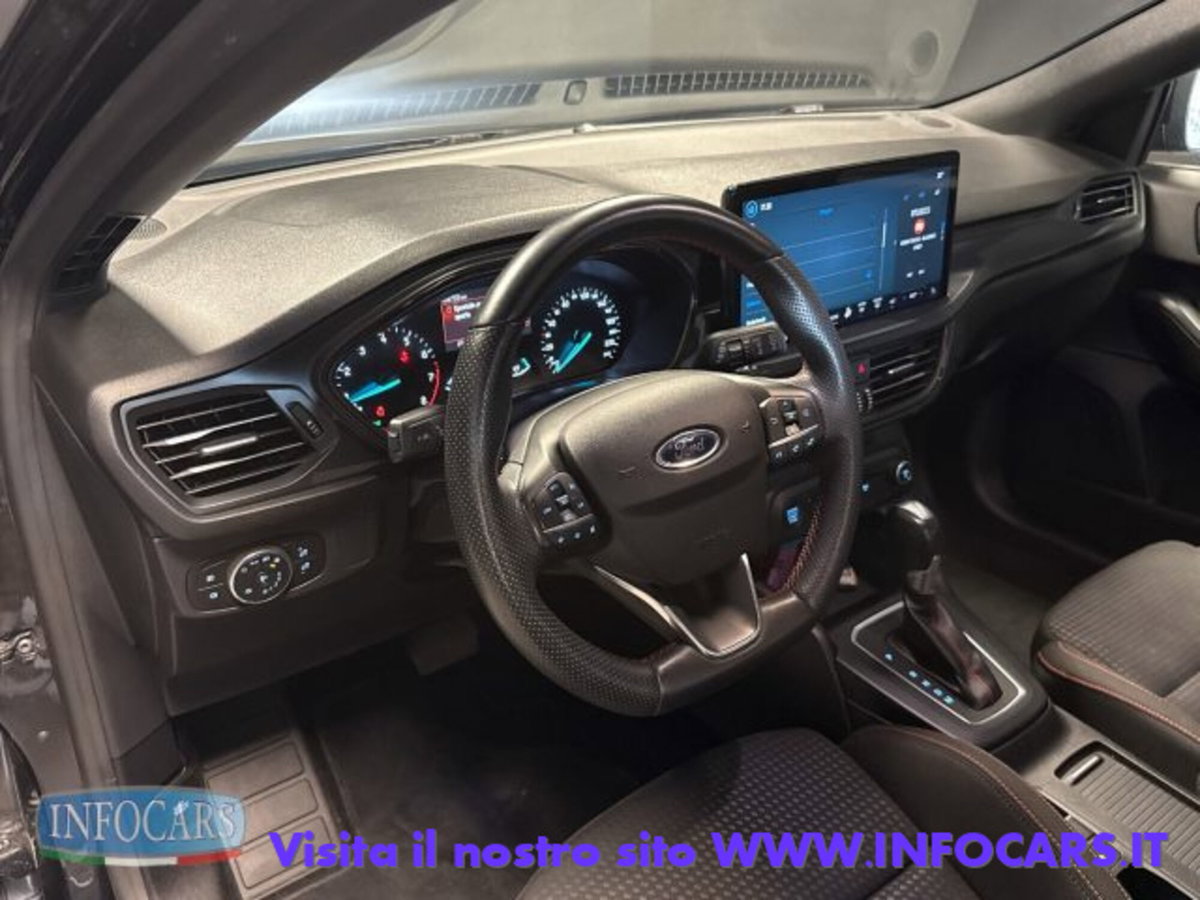 Ford Focus Station Wagon 1.0 EcoBoost Hybrid 155 CV SW ST-Line (9)