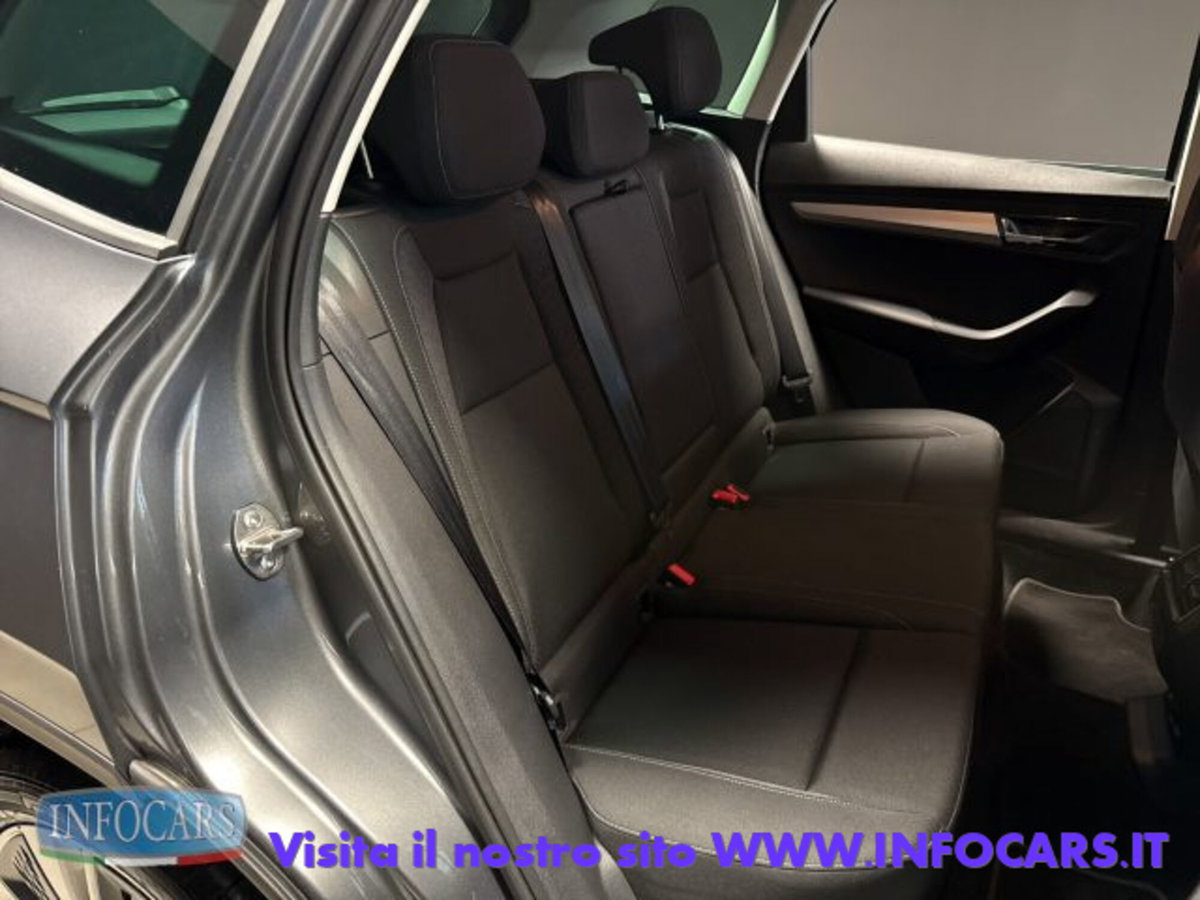 Skoda Karoq 2.0 TDI EVO SCR 115 CV DSG Executive (8)