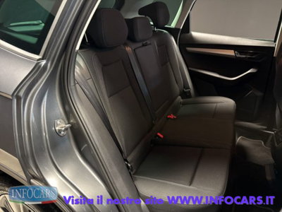Skoda Karoq 2.0 TDI EVO SCR 115 CV DSG Executive (8)