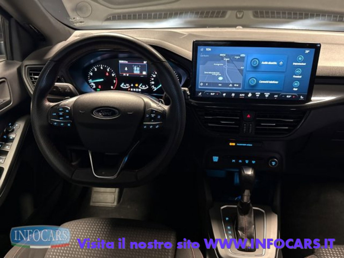 Ford Focus Station Wagon 1.0 EcoBoost Hybrid 155 CV SW ST-Line (10)