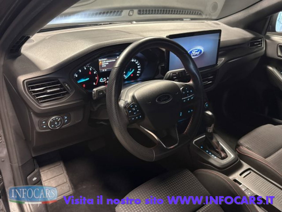 Ford Focus Station Wagon 1.0 EcoBoost Hybrid 155 CV SW ST-Line (9)