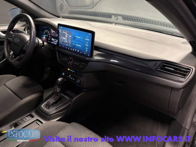 Ford Focus Station Wagon 1.0 EcoBoost Hybrid 155 CV SW ST-Line (12)