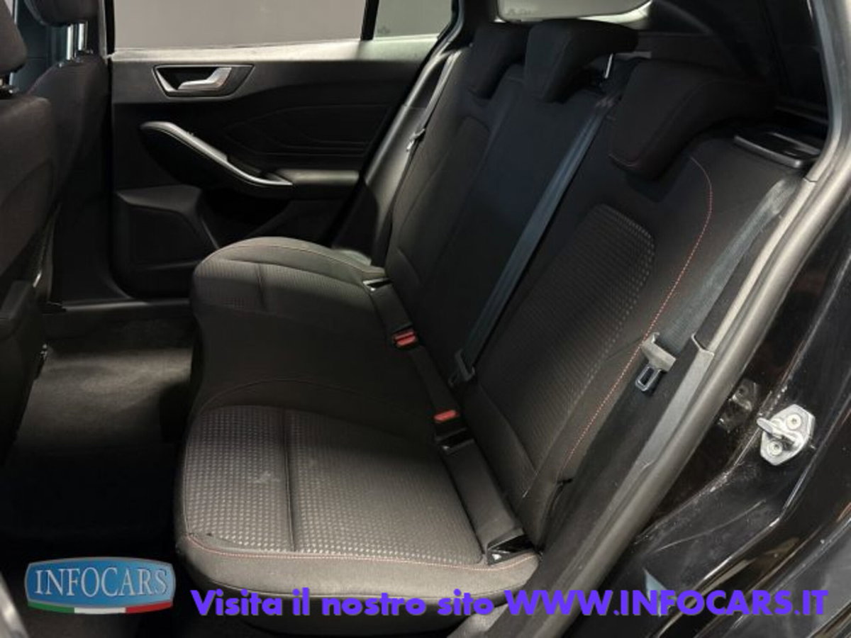 Ford Focus Station Wagon 1.0 EcoBoost Hybrid 155 CV SW ST-Line (7)
