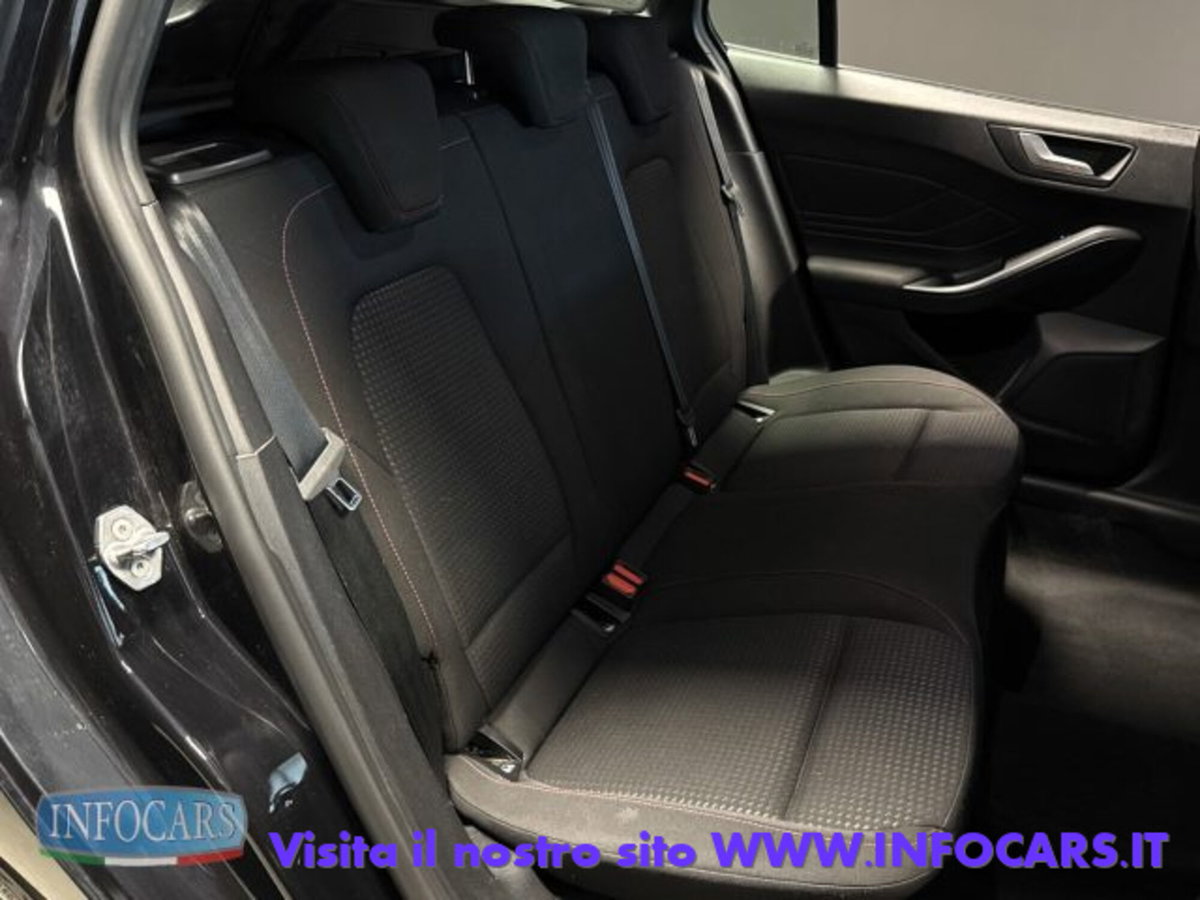 Ford Focus Station Wagon 1.0 EcoBoost Hybrid 155 CV SW ST-Line (8)