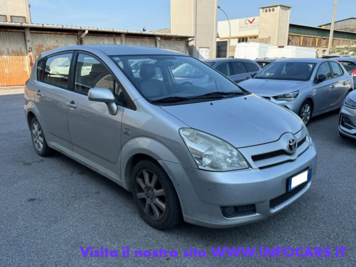Toyota Corolla Verso 2.0 16V D-4D