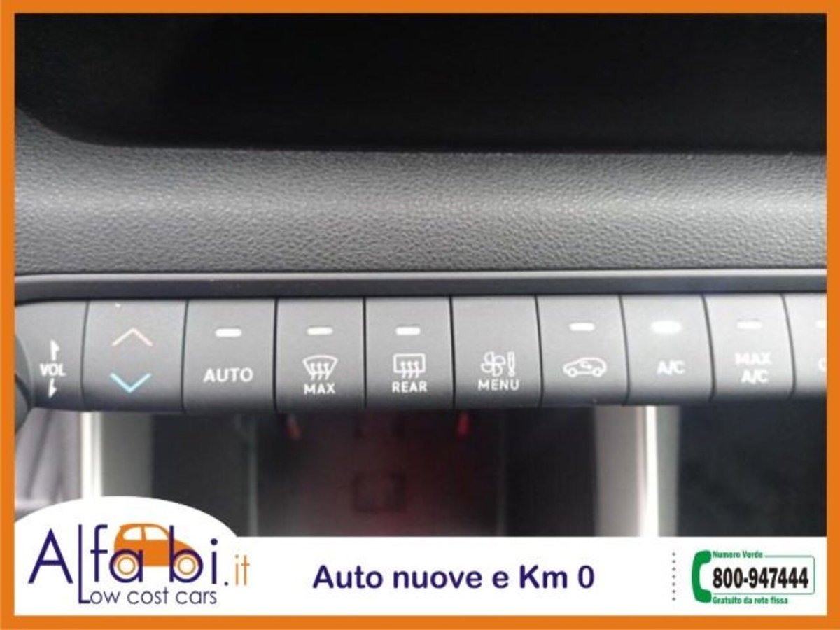 Jeep Avenger 1.2 turbo Summit fwd 100cv (12)