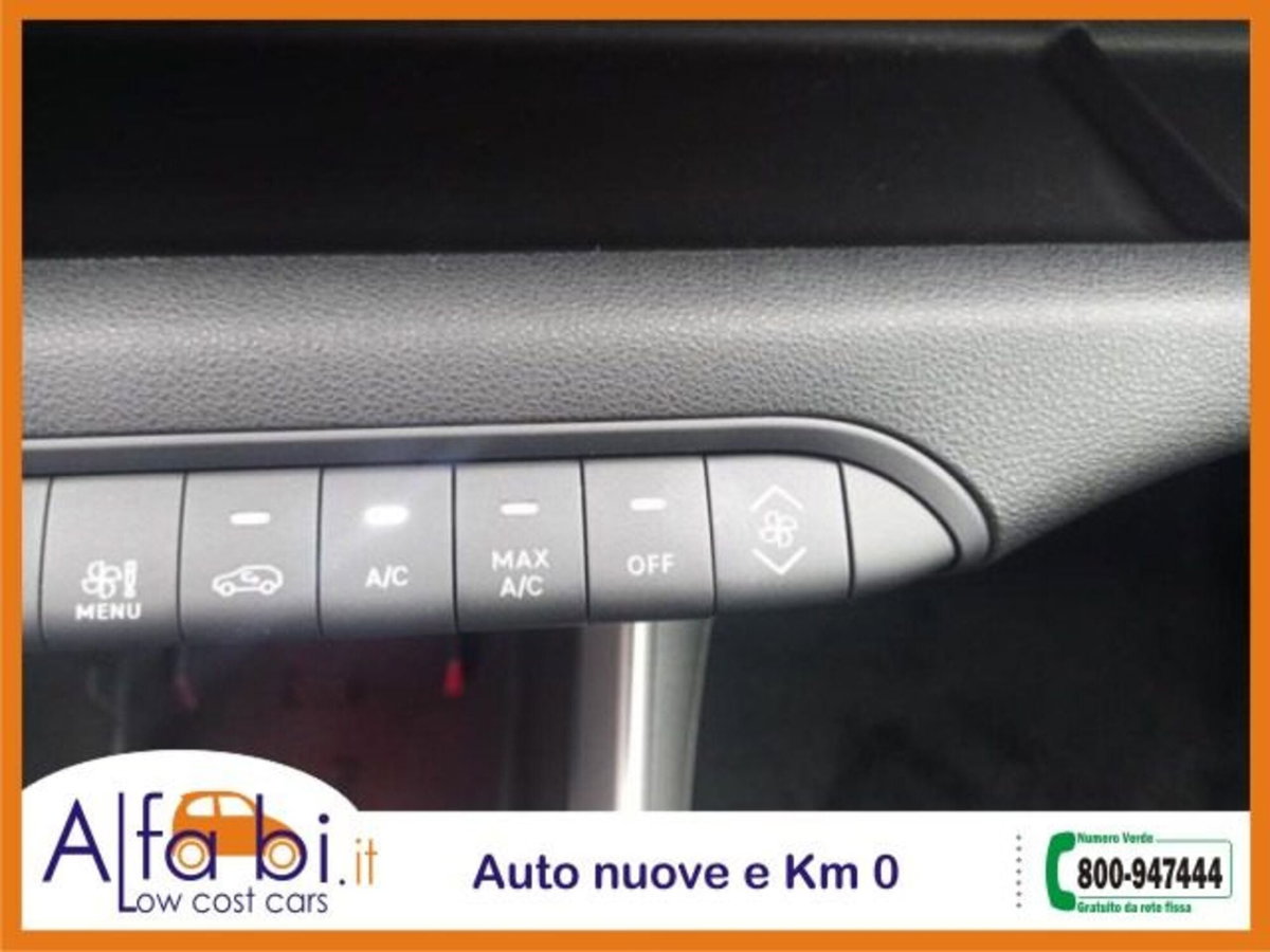Jeep Avenger 1.2 turbo Summit fwd 100cv (13)