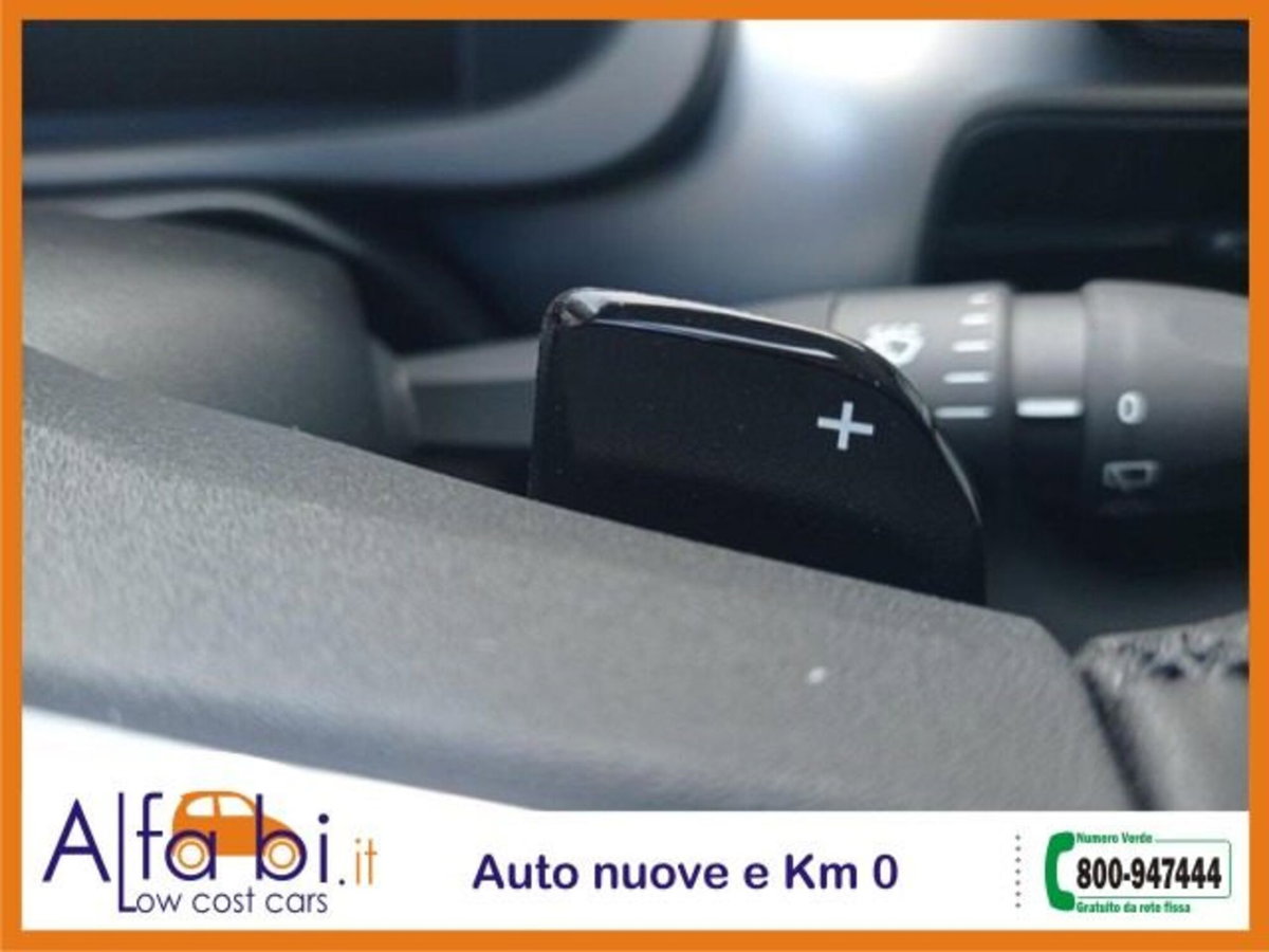 Jeep Avenger 1.2 turbo Summit fwd 100cv (20)
