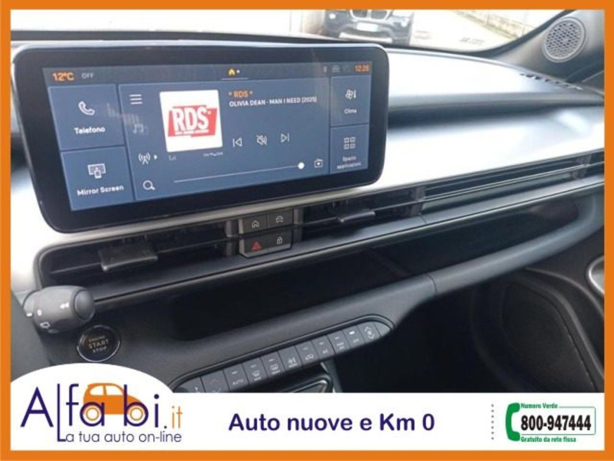 Jeep Avenger 1.2 turbo e-hybrid mhev Upland 4xe 145cv edct6 (9)