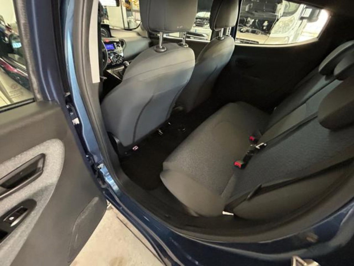 Lancia Ypsilon 1.0 FireFly 5 porte S&S Hybrid Gold Plus (10)