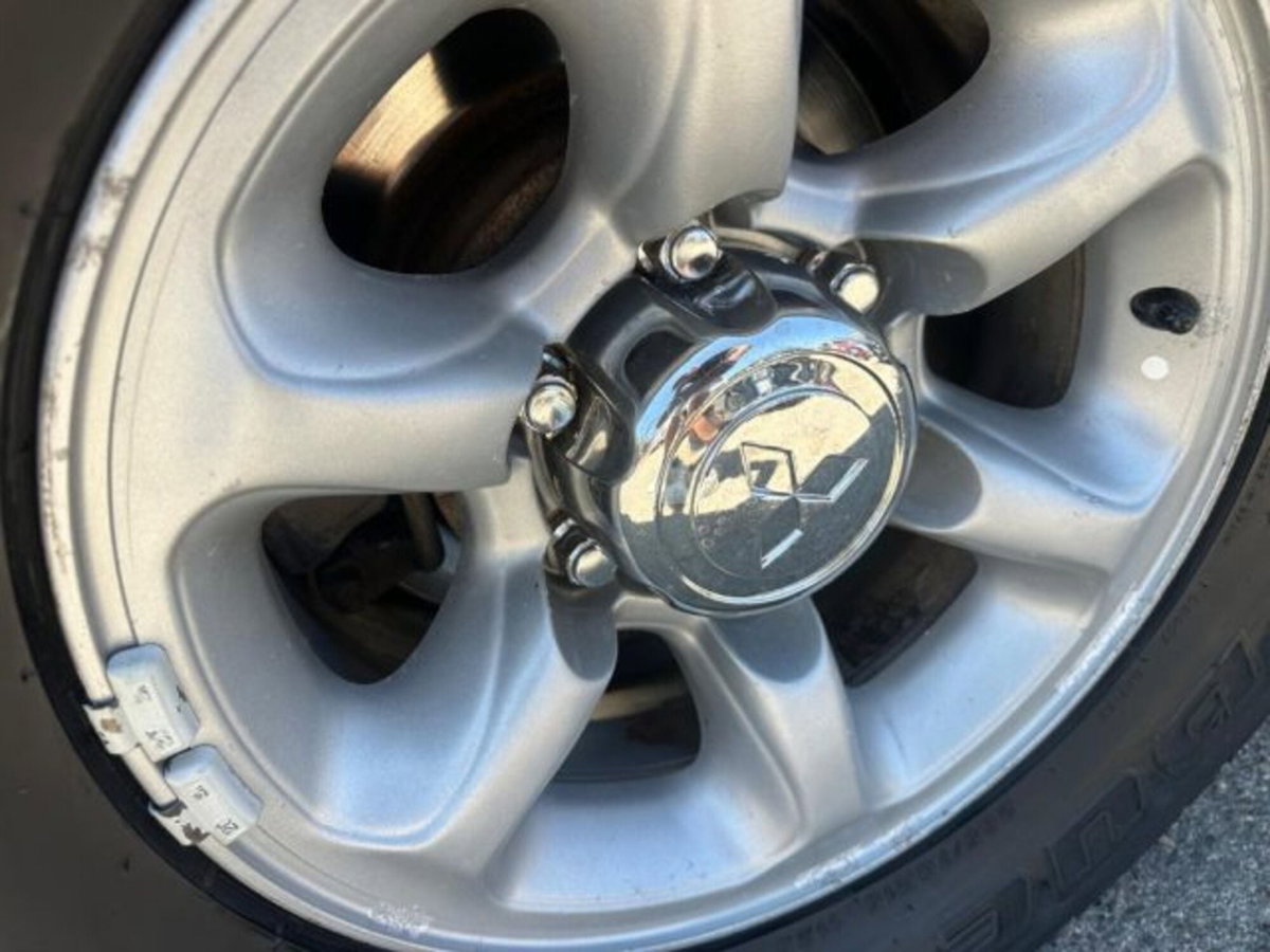 Mitsubishi Pajero 2.8 TDI Metal-top GLX Zeus (5)