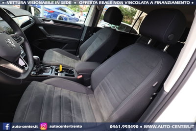 Volkswagen Touran 2.0 tdi Executive dsg (11)