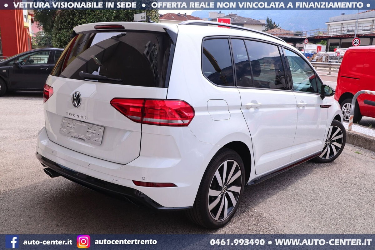Volkswagen Touran 2.0 tdi Executive dsg (3)