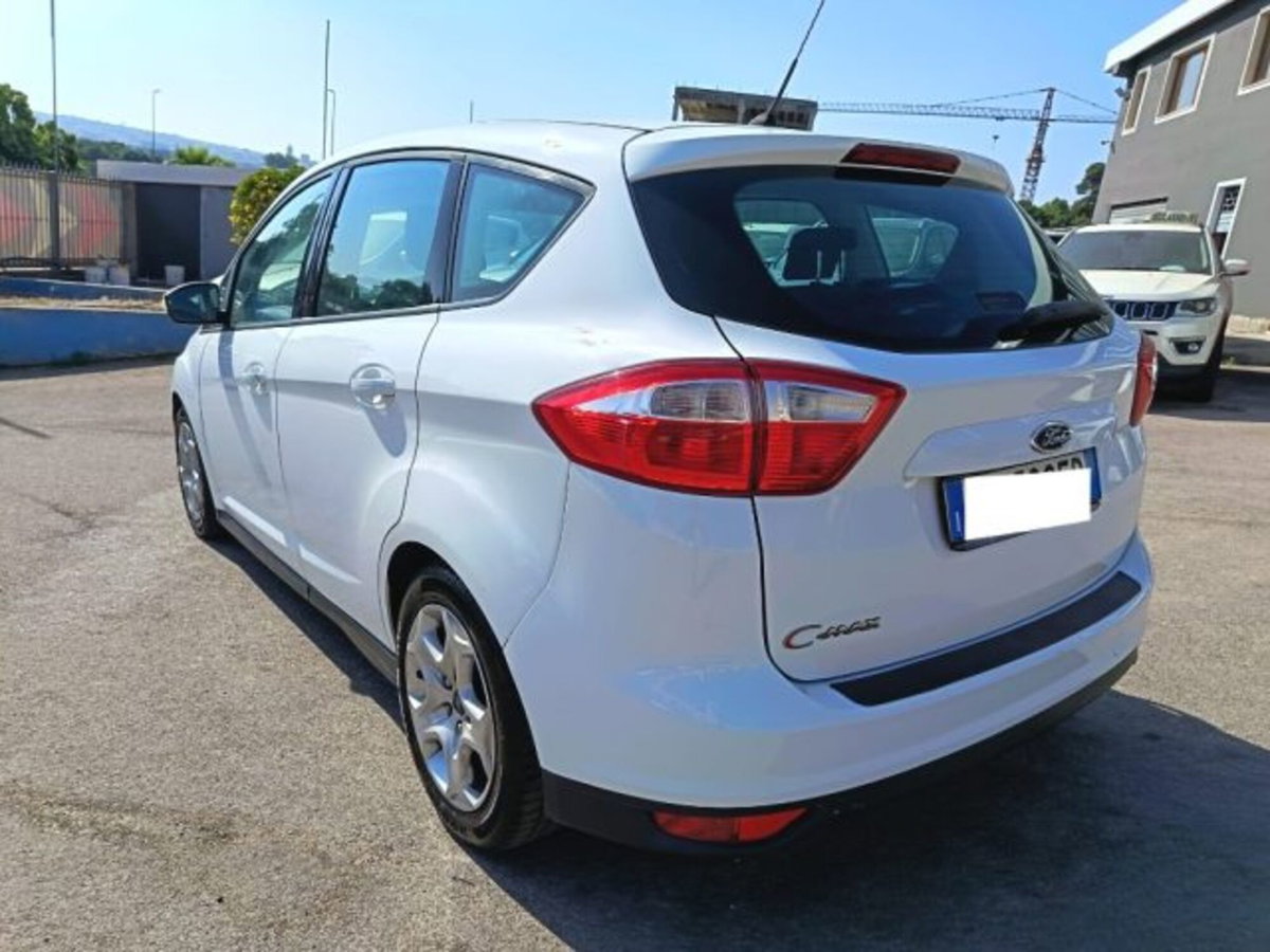 Ford C-Max 1.6 TDCi 115CV Titanium (6)