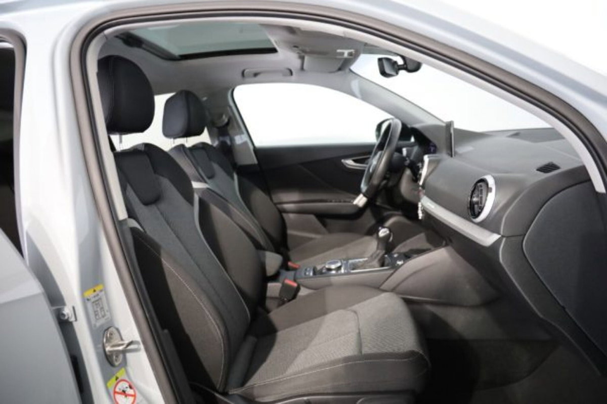 Audi Q2 Q2 35 TFSI S tronic S line Edition (16)