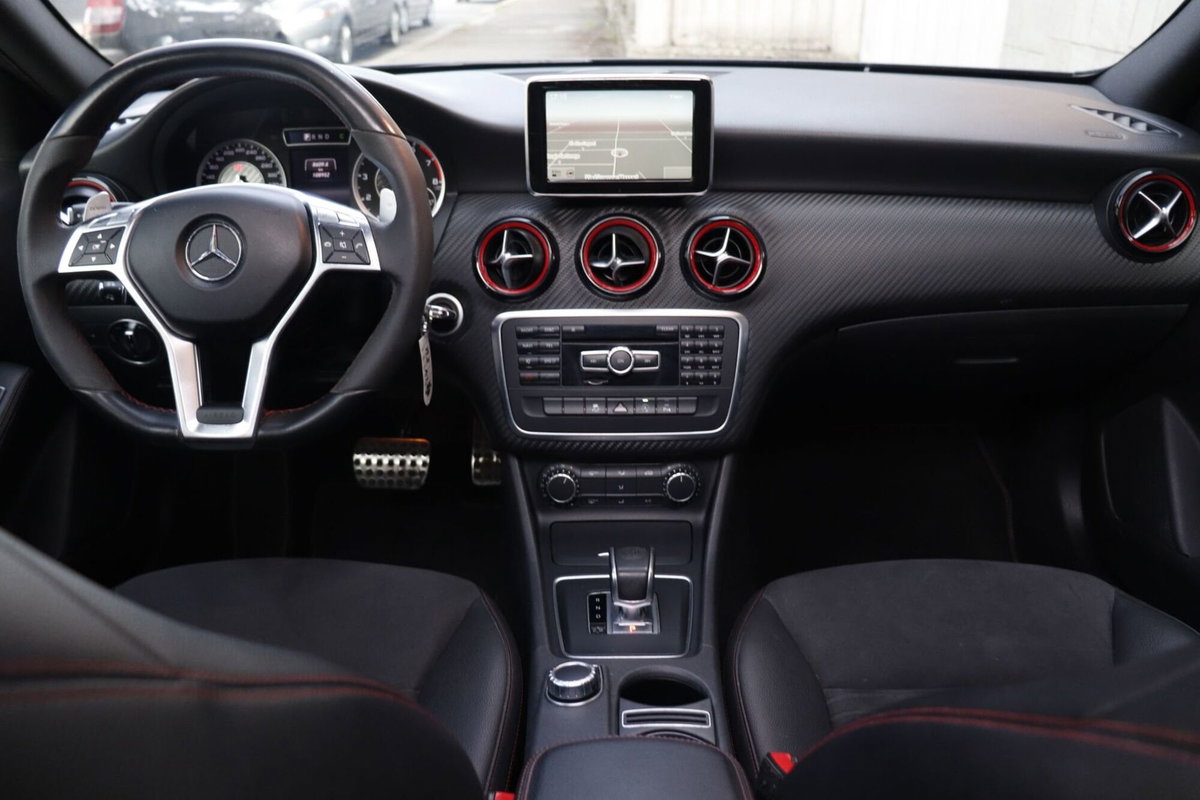 Mercedes-Benz Classe A 45 AMG 4Matic Automatic (5)