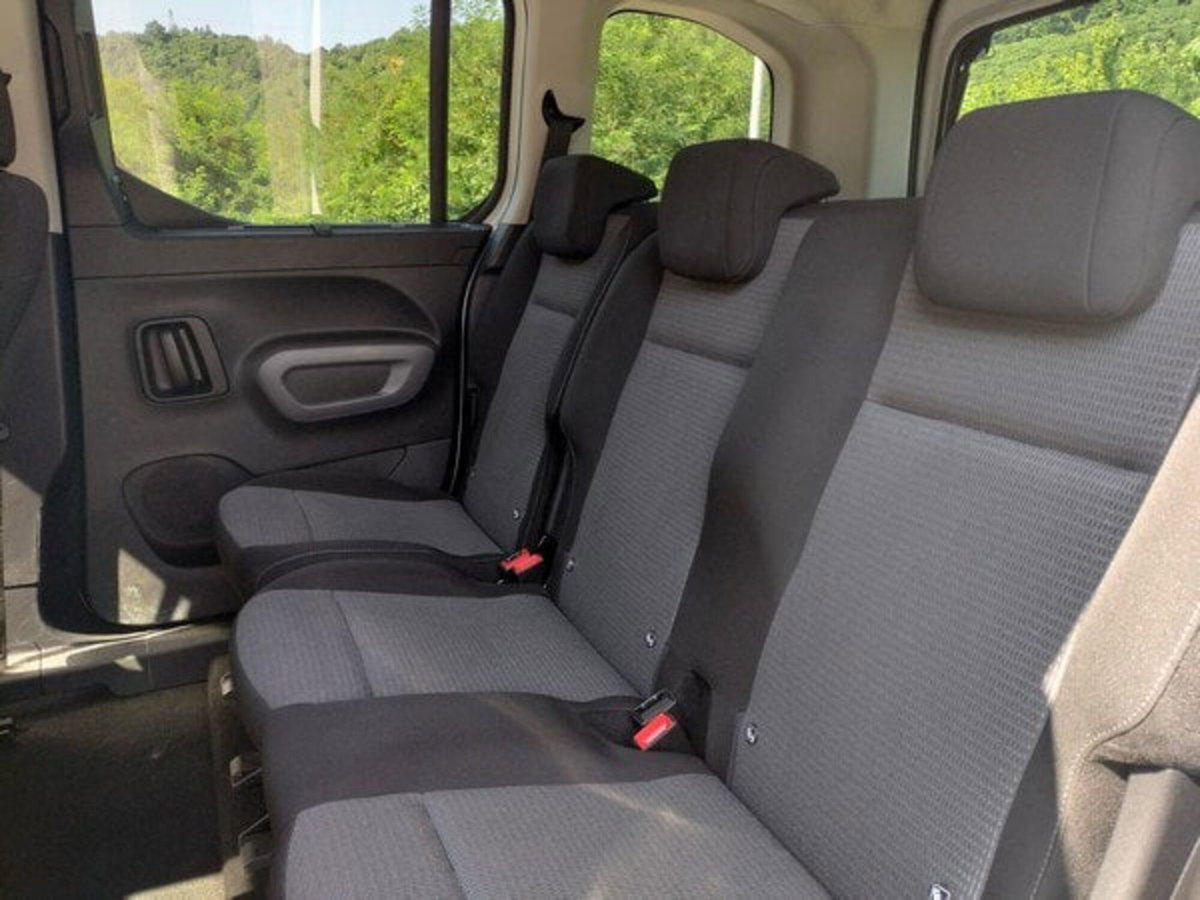 Toyota Proace City Verso City Verso 1.5D 100cv S&S mt6 L1 D Executive (14)