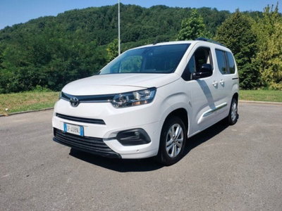 Toyota Proace City Verso City Verso 1.5D 100cv S&S mt6 L1 D Executive (3)