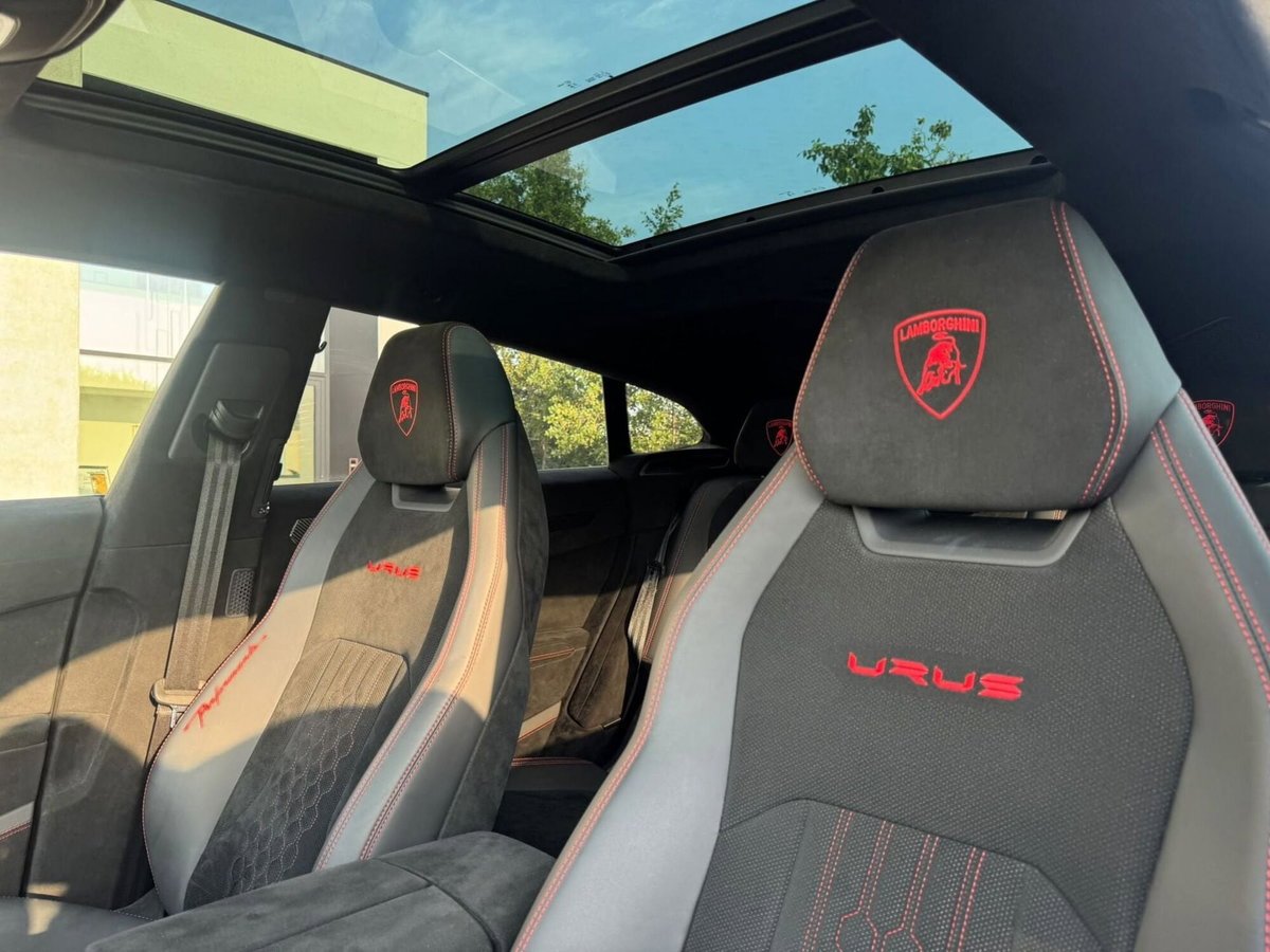 Lamborghini Urus 4.0 V8 Performante auto (10)
