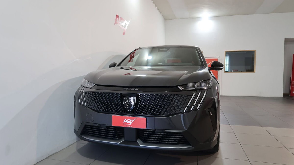 Peugeot 3008 1.2 hybrid Allure 145cv e-dcs6 (18)