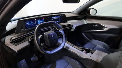 Peugeot 3008 1.2 hybrid Allure 145cv e-dcs6 (2)