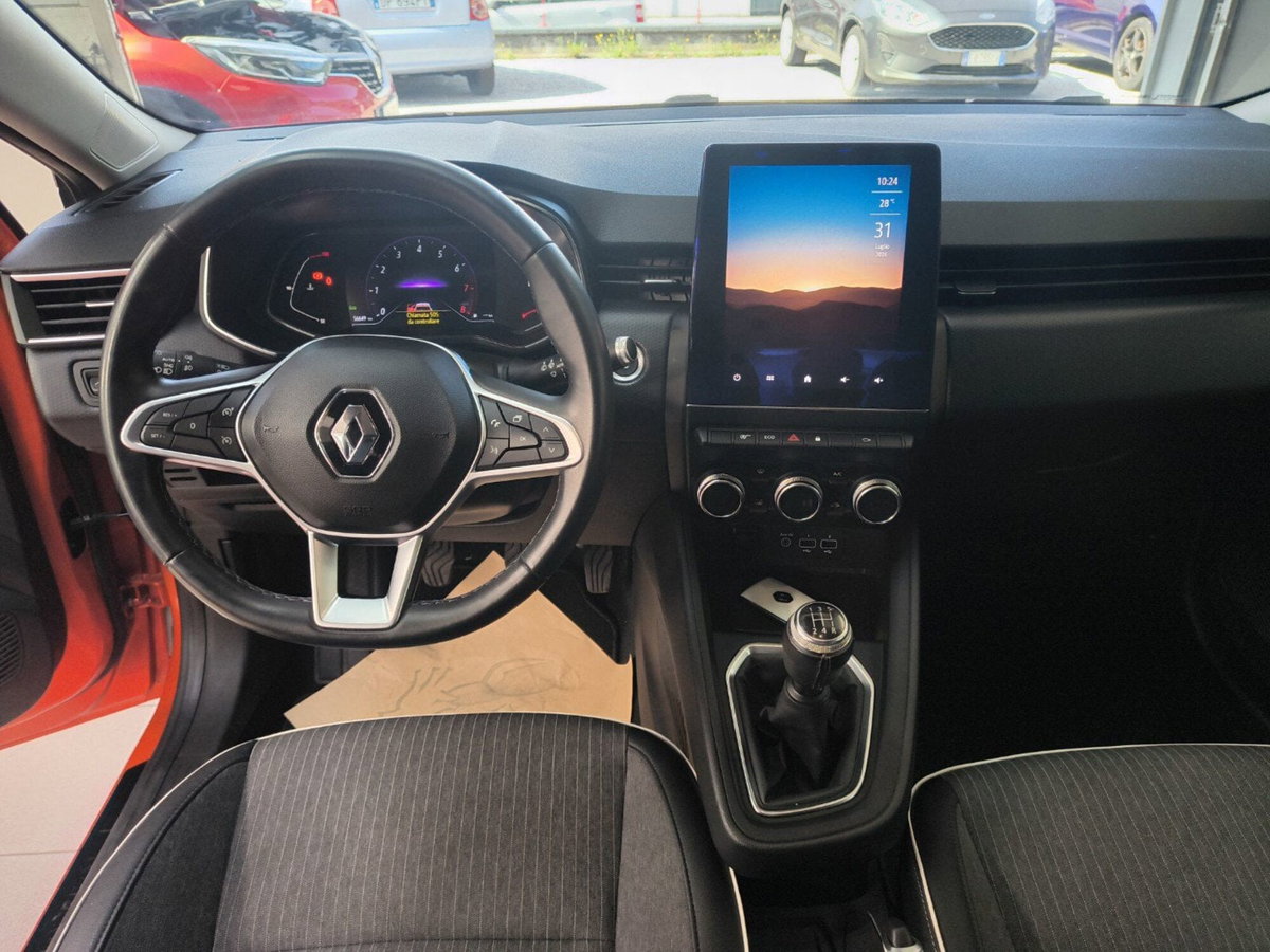 Renault Clio TCe 100 CV 5 porte Intens (13)