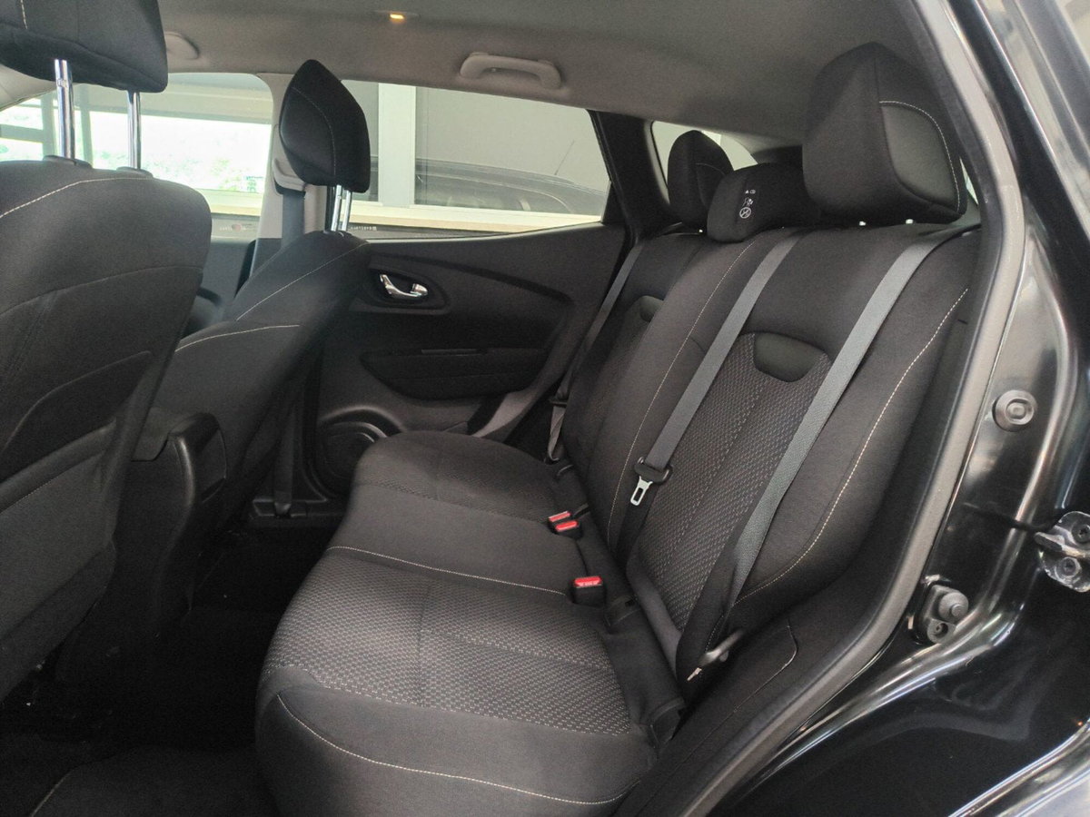 Renault Kadjar dCi 8V 115CV Sport Edition (11)