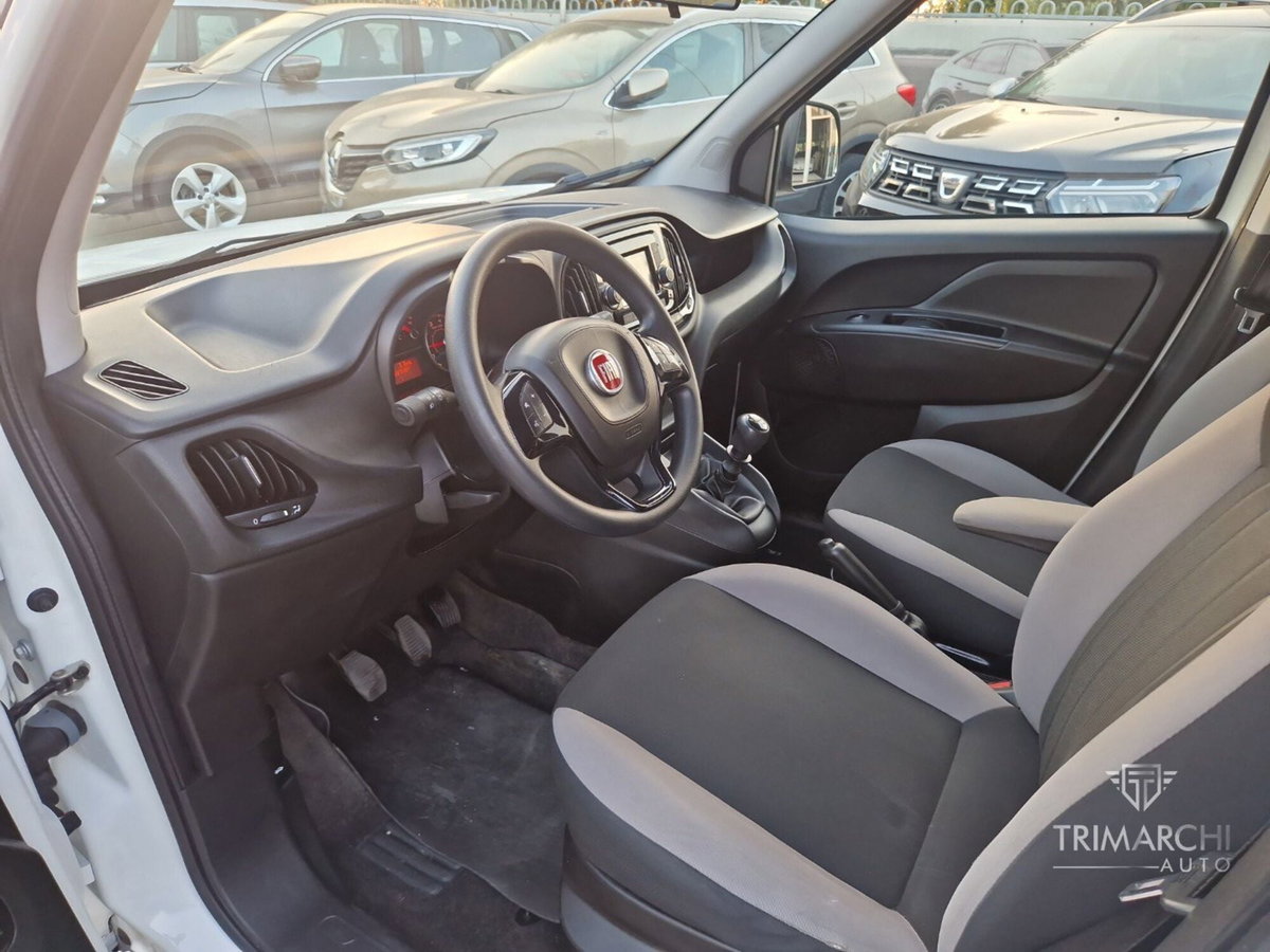 Fiat Doblò 1.6 MJT 16V 105CV Lounge (10)