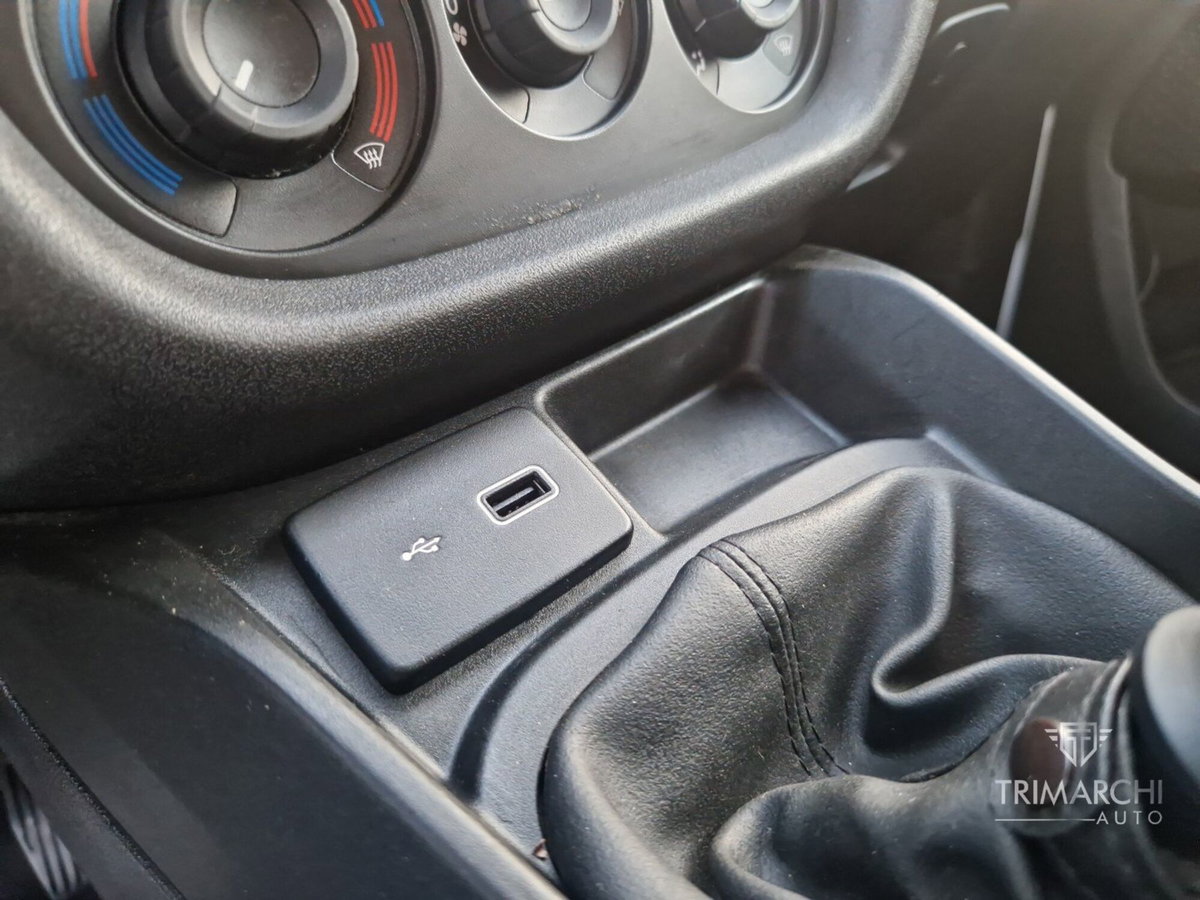 Fiat Doblò 1.6 MJT 16V 105CV Lounge (14)