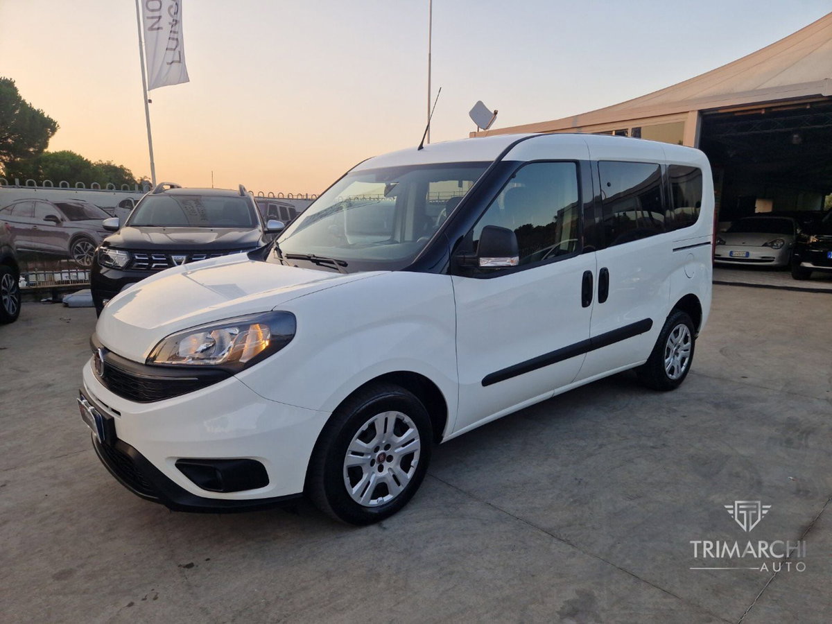 Fiat Doblò 1.6 MJT 16V 105CV Lounge (2)