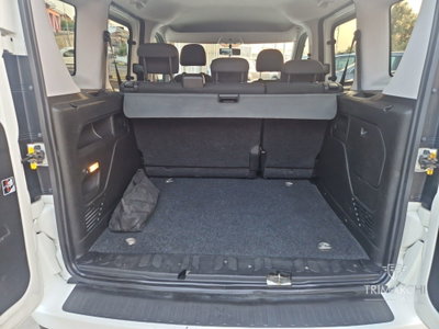 Fiat Doblò 1.6 MJT 16V 105CV Lounge (7)