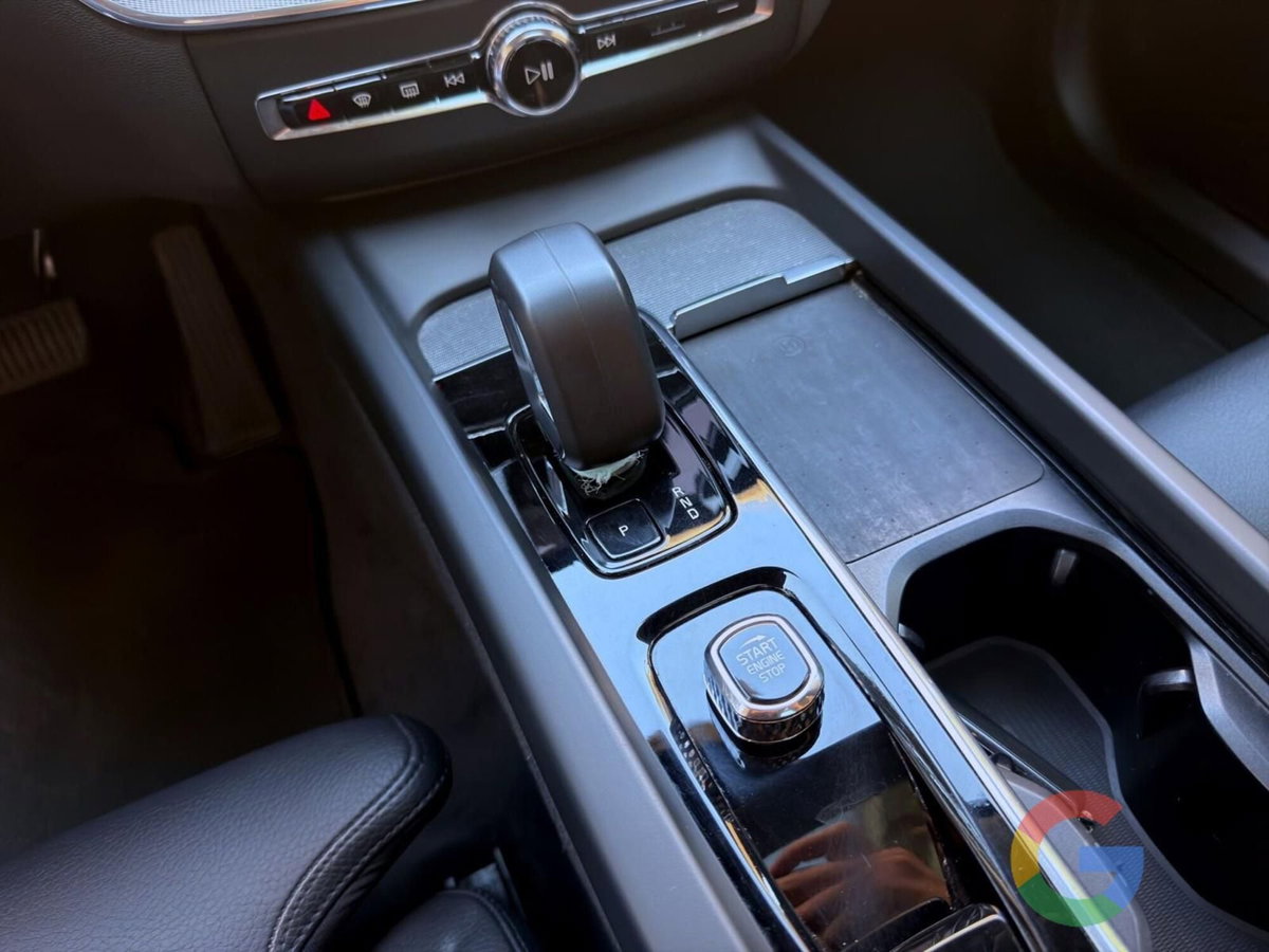 Volvo XC60 B4 automatico Plus Dark (11)