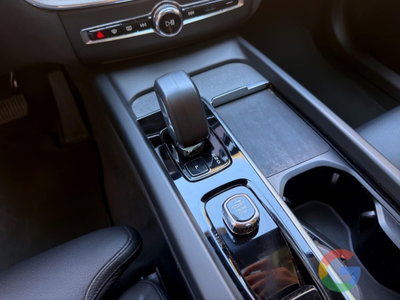 Volvo XC60 B4 automatico Plus Dark (11)